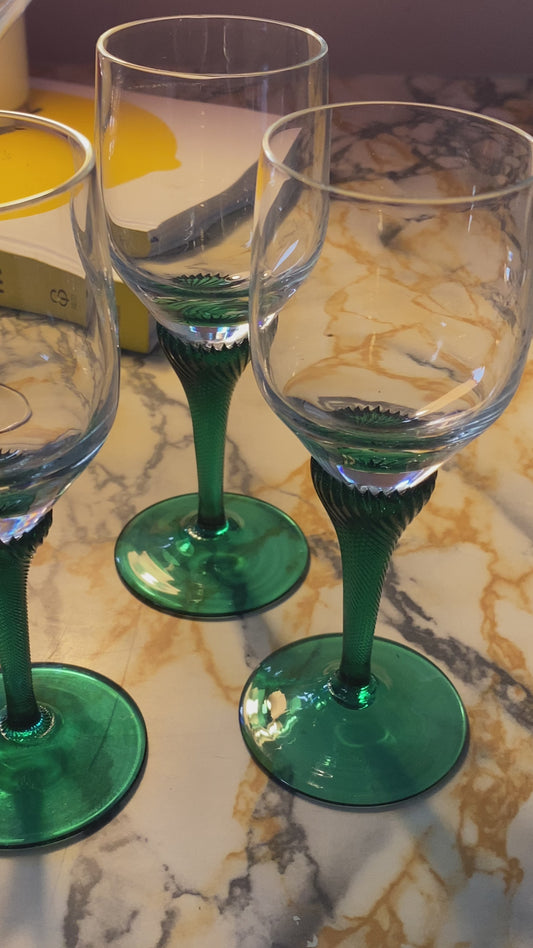 emerald twist sip glass.
