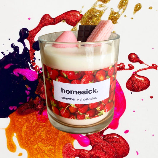 ‘strawberry shortcake’ large scented candle.